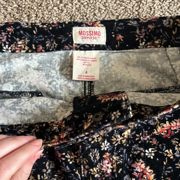 Target Mini skirt! Women’s size 4 - Picture 2 of 3